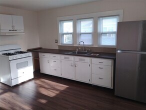 68 Jennings Ave in Patchogue, NY - Building Photo - Building Photo