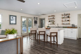 Arbours at Victoria Place in Prattville, AL - Building Photo - Building Photo