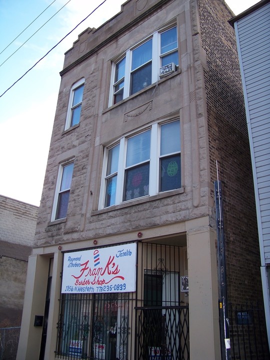 1856 N Western Ave in Chicago, IL - Foto de edificio