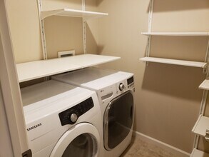 673 Mission De Oro Dr in Redding, CA - Building Photo - Building Photo