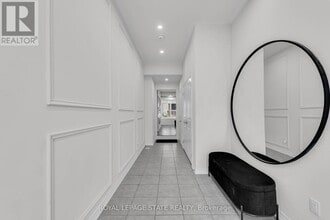 135 Borers Creek Cir in Hamilton, ON - Building Photo - Building Photo