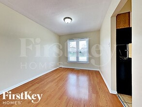 22627 Mission Dr in Richton Park, IL - Foto de edificio - Building Photo