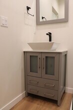 9500 Penfield Ave, Unit B in Chatsworth, CA - Building Photo - Building Photo