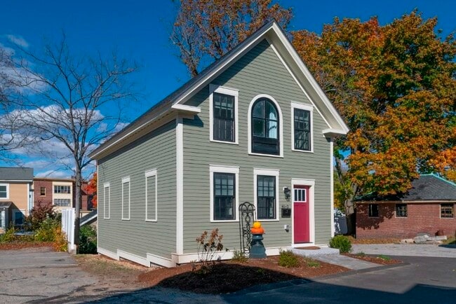46 Pleasant St in Concord, NH - Building Photo - Building Photo