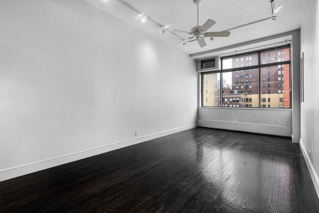 372 5th Ave-Unit -8K in New York, NY - Building Photo - Building Photo