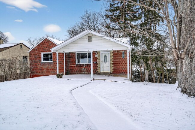 3341 Recker Dr in Pittsburgh, PA - Building Photo - Building Photo