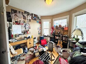 16 Fisher Ave, Unit 2 in Boston, MA - Foto de edificio - Building Photo