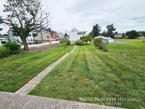 203 W High St in New Oxford, PA - Building Photo - Building Photo