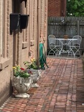 130 Park Pl, Unit 2nd floor in Covington, KY - Foto de edificio - Building Photo