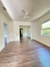 920 NW 22nd Ct in Miami, FL - Building Photo - Building Photo