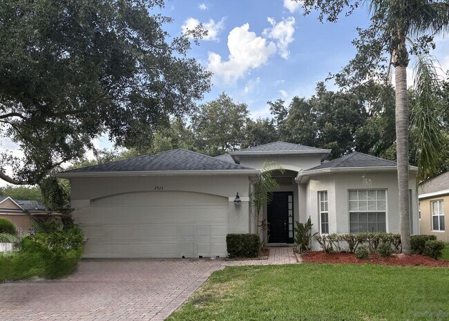 property at 2923 Sweetspire Cir