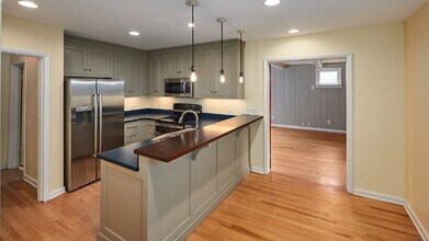 2102 Avalon Dr in Nashville, TN - Building Photo - Building Photo