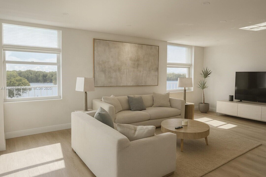 16546 NE 26th Ave in North Miami Beach, FL - Building Photo