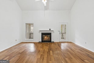 6449 Pinebark Way in Morrow, GA - Building Photo