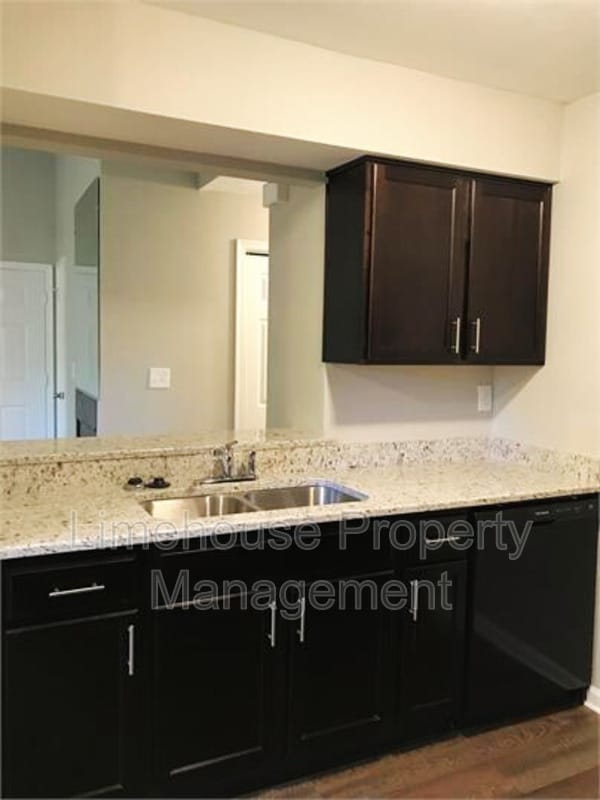 1313 Tait Close in Virginia Beach, VA - Building Photo - Building Photo