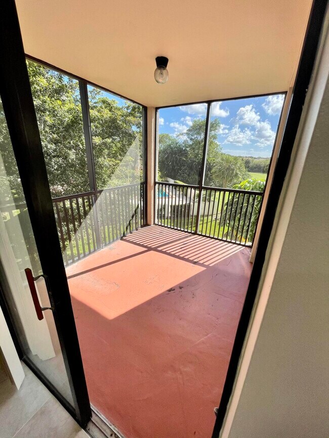 5951 Wellesley Park Dr in Boca Raton, FL - Building Photo - Building Photo