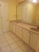 545 Versailles Blvd in Alexandria, LA - Building Photo - Building Photo