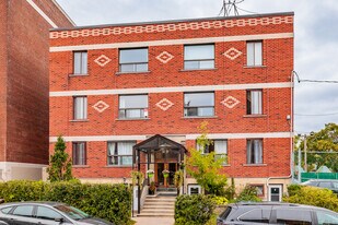 3615 Prud'homme Av in Montréal, QC - Building Photo