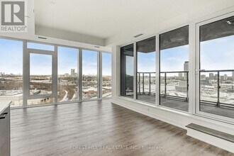 1 Quarrington Lane in North York, ON - Building Photo - Building Photo