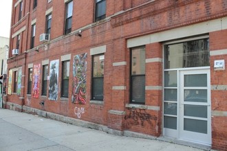 233 S 1st St in Brooklyn, NY - Building Photo - Building Photo