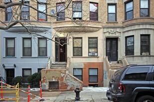 521 W 150th St in New York, NY - Building Photo