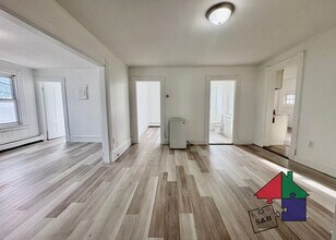 94 Malletts Bay Ave in Winooski, VT - Building Photo - Building Photo