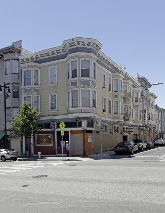 132 6th St in San Francisco, CA - Foto de edificio