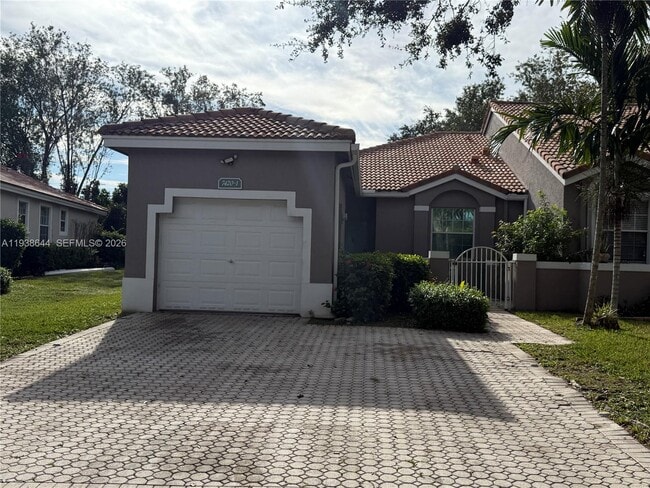 property at 7420 S Aragon Blvd