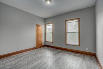 1807 Madison Ave in Covington, KY - Building Photo - Building Photo