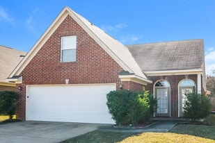 649 Grant Dr in Southaven, MS - Building Photo