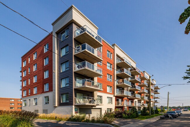 Le Nautica in Laval, QC - Building Photo - Building Photo