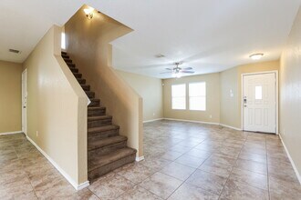 9726 Amber Ledge in San Antonio, TX - Building Photo - Building Photo