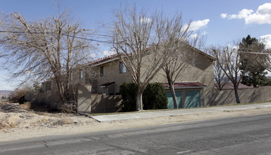 Windridge Apartments in Barstow, CA - Building Photo - Building Photo