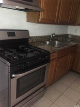 410 Jericho Turnpike-Unit -2C in New Hyde Park, NY - Building Photo - Building Photo