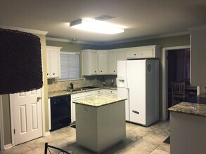 3005 Gabriel Oaks Dr in Bossier City, LA - Foto de edificio - Building Photo