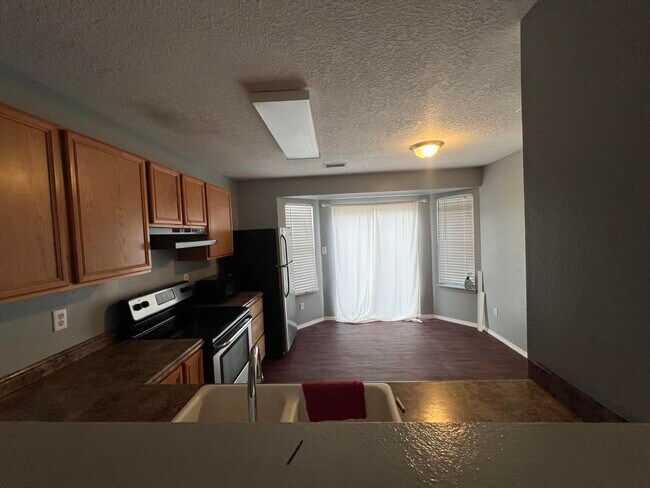 10709 Gentry Ln SW in Albuquerque, NM - Building Photo - Building Photo