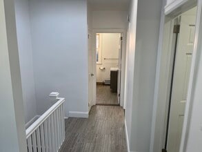 7856 76th St, Unit 2fl in Glendale, NY - Foto de edificio - Building Photo
