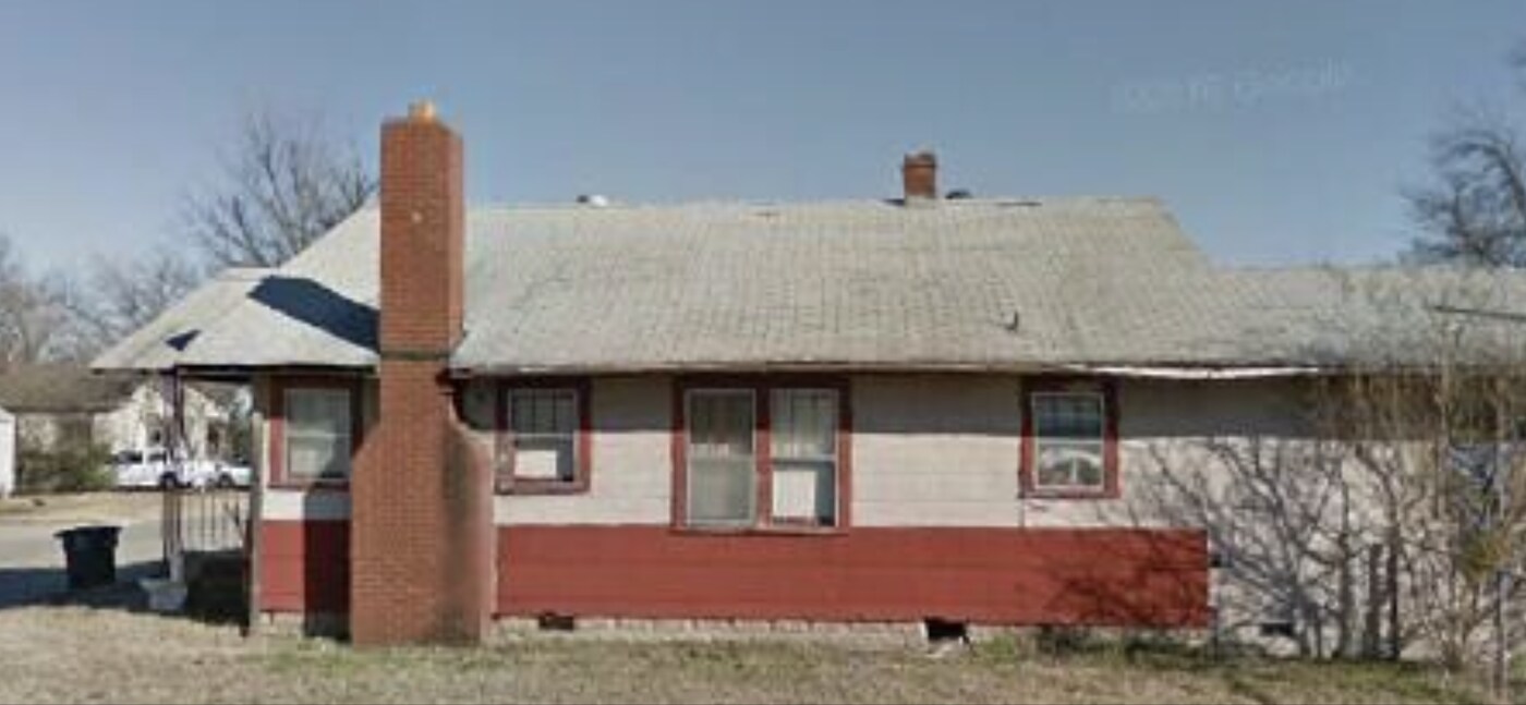404 E Ute St in Tulsa, OK - Building Photo