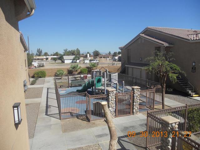 Sonterra Apartment Homes in Brawley, CA - Foto de edificio - Building Photo