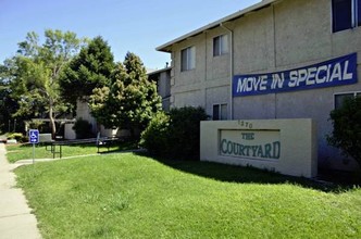 Courtyard Apartments in Yuba City, CA - Building Photo - Building Photo