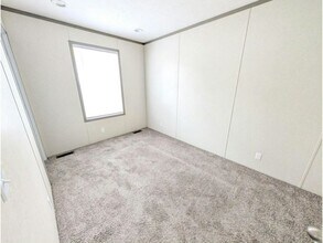 121 Lynn Ln in Mankato, MN - Building Photo - Building Photo