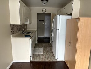 600 Grenfell Dr in London, ON - Building Photo - Building Photo