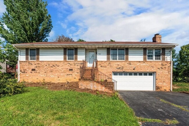 property at 790 Vine St