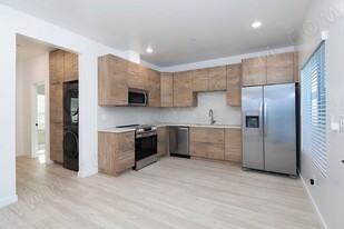3037 Luna Ave in San Diego, CA - Building Photo