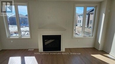 46 Sandhill Cres in Adjala-Tosorontio, ON - Building Photo - Building Photo