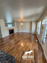 2361 W Crenshaw St in Kuna, ID - Building Photo - Building Photo