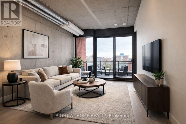 10 James St in Ottawa, ON - Building Photo - Building Photo