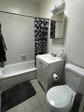 4747 S Centinela Ave, Unit 2b in Los Angeles, CA - Foto de edificio - Building Photo