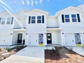 4 Renea Cv in Destin, FL - Building Photo