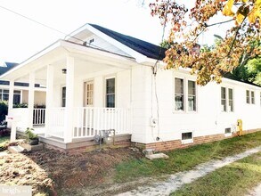 306 Locust Terrace in Salisbury, MD - Building Photo - Building Photo